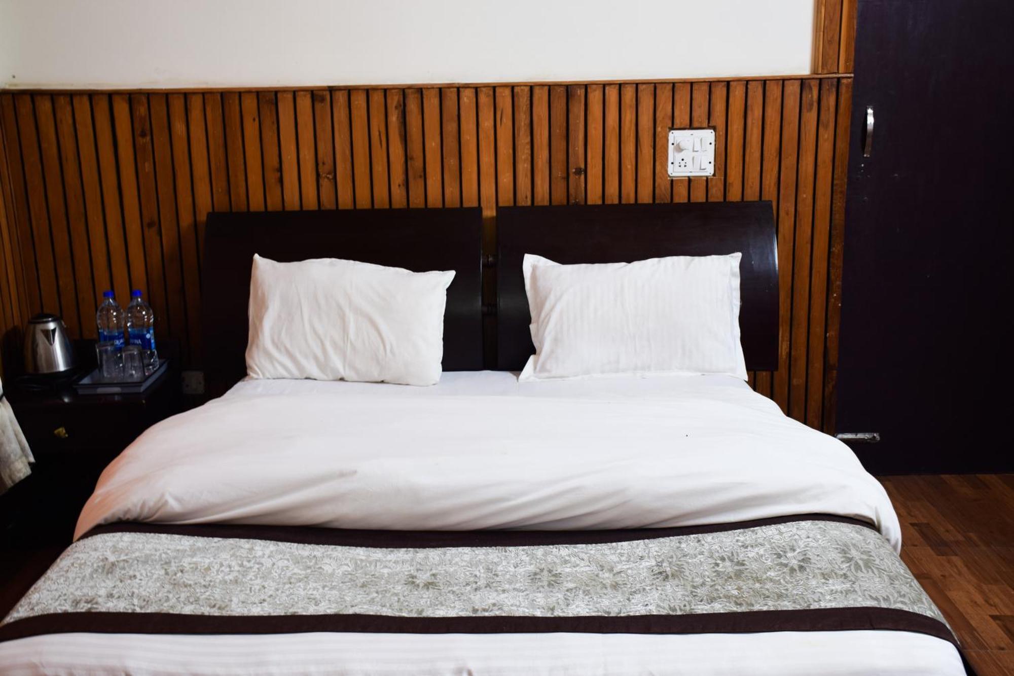 The Canadian Woods Resort Nainital Szoba fotó