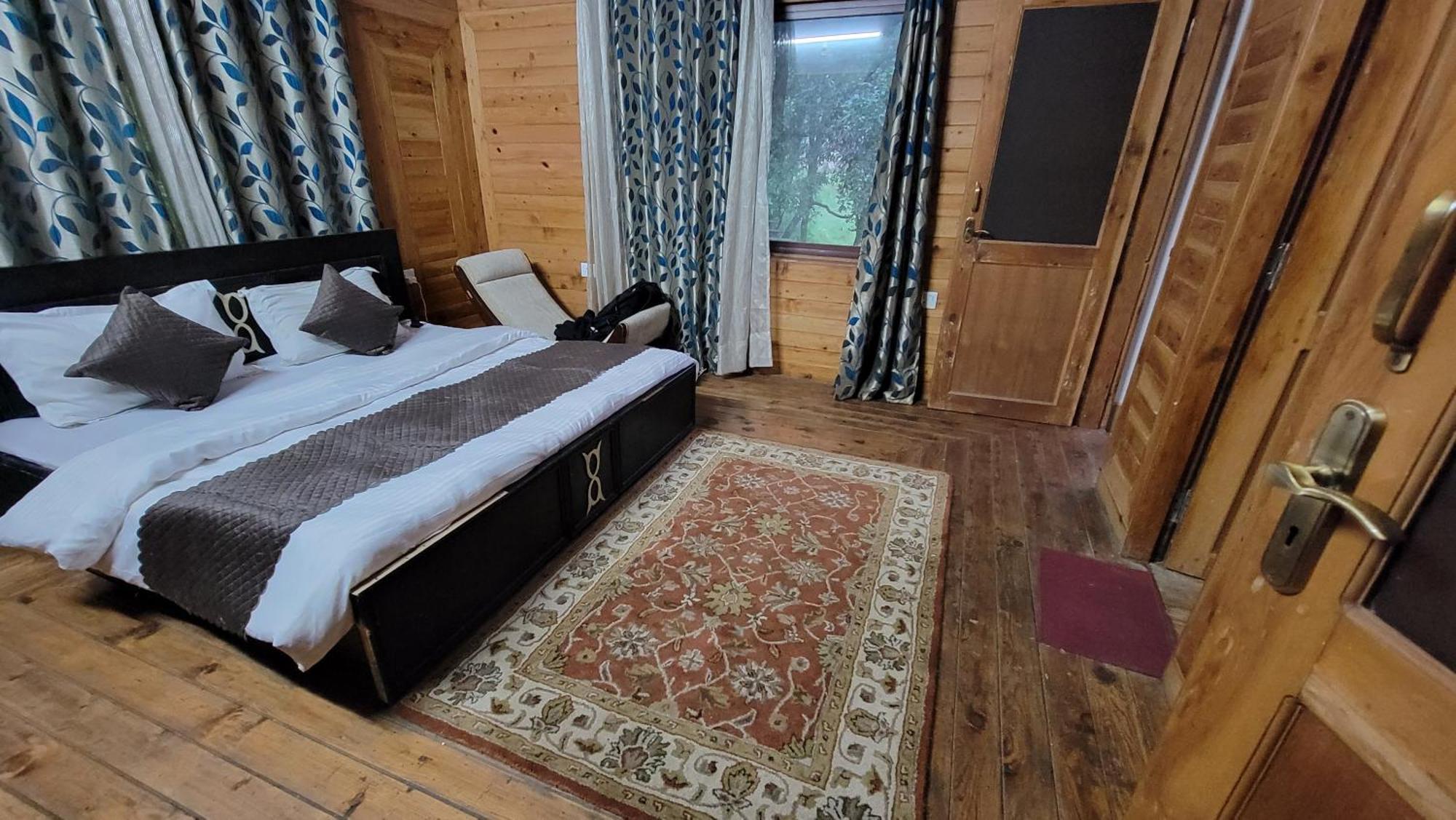 The Canadian Woods Resort Nainital Szoba fotó